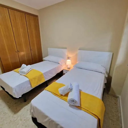 V4 Apartamento 3 Paseo Maritimo *